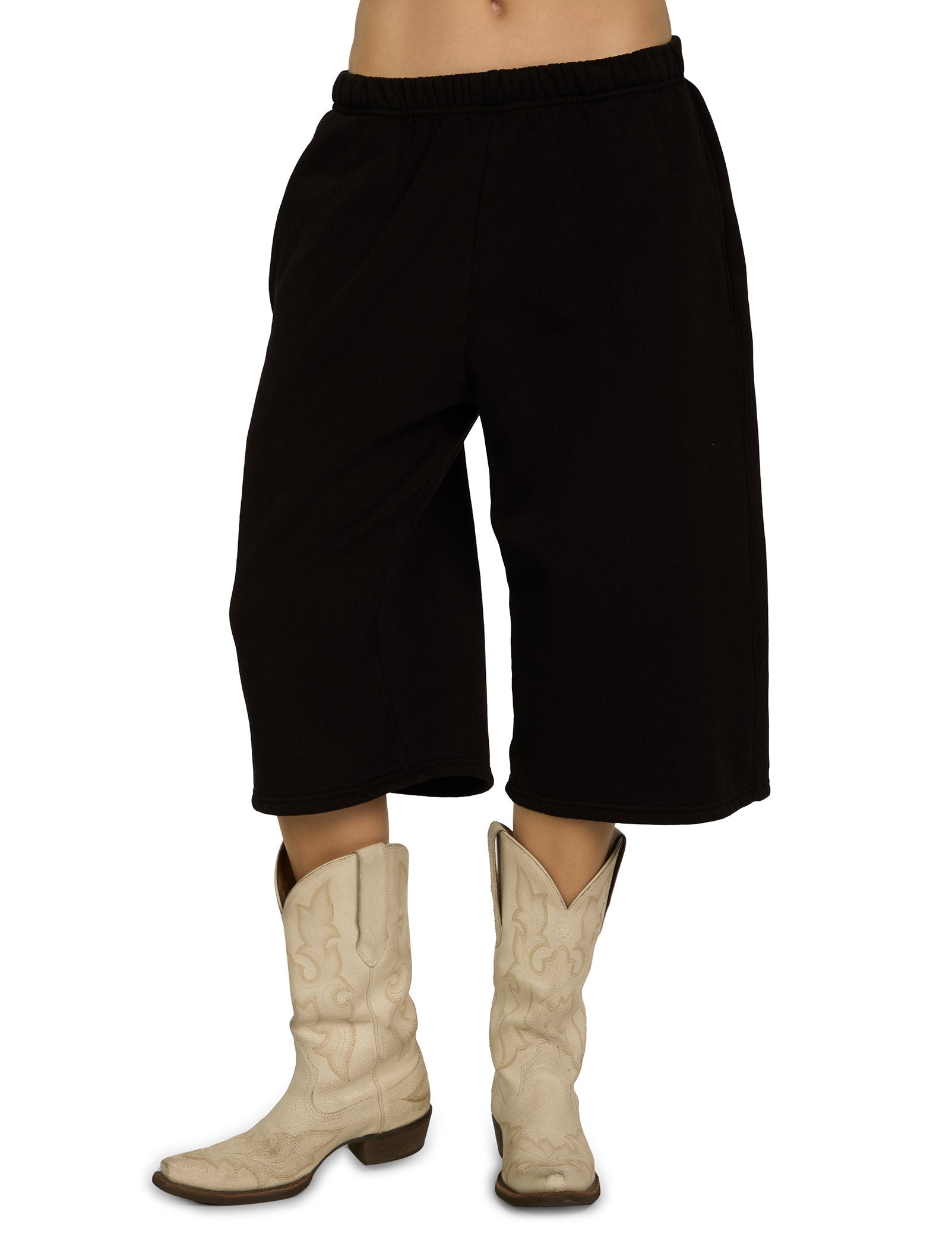 Heavyweight Party Short