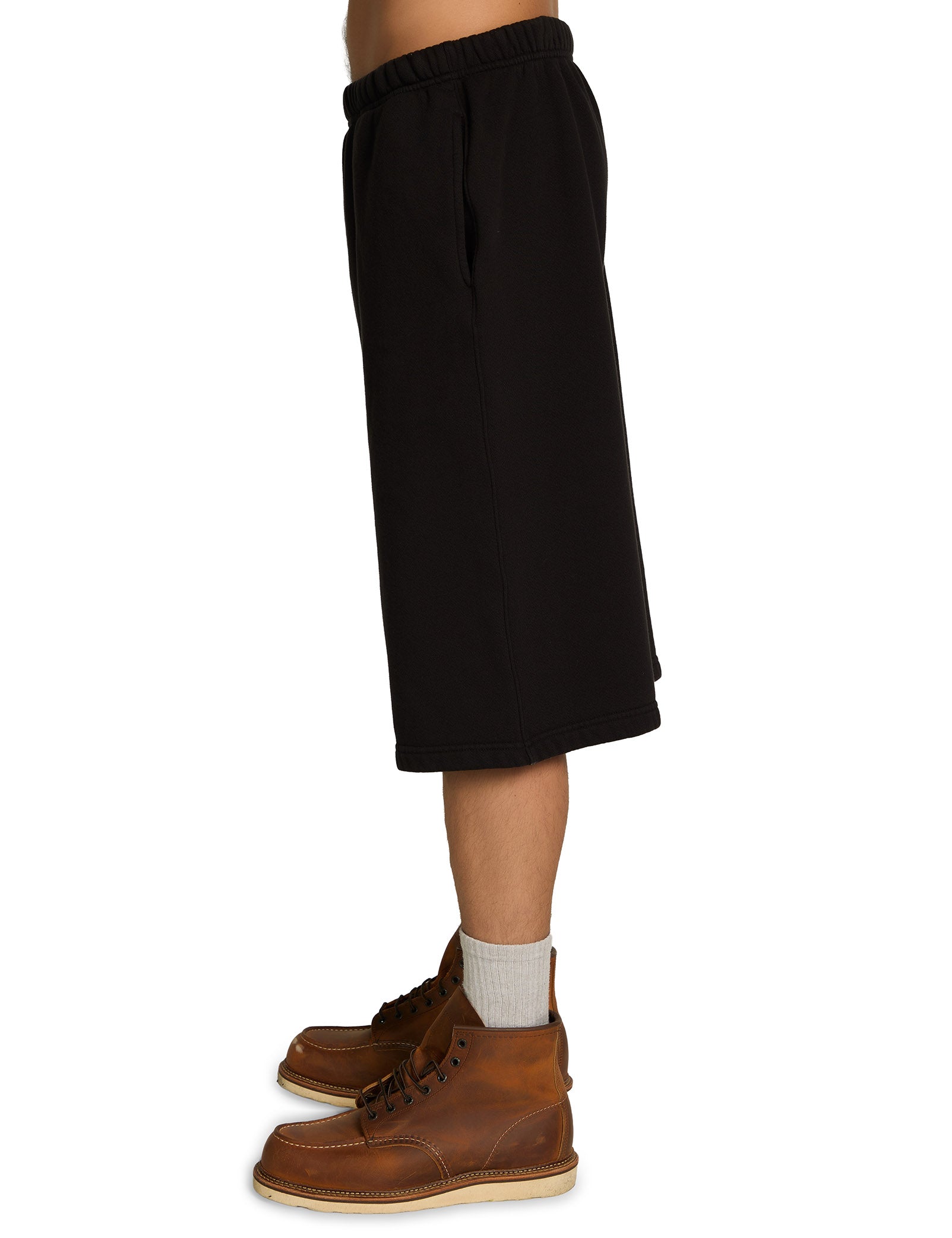 Heavyweight Party Short