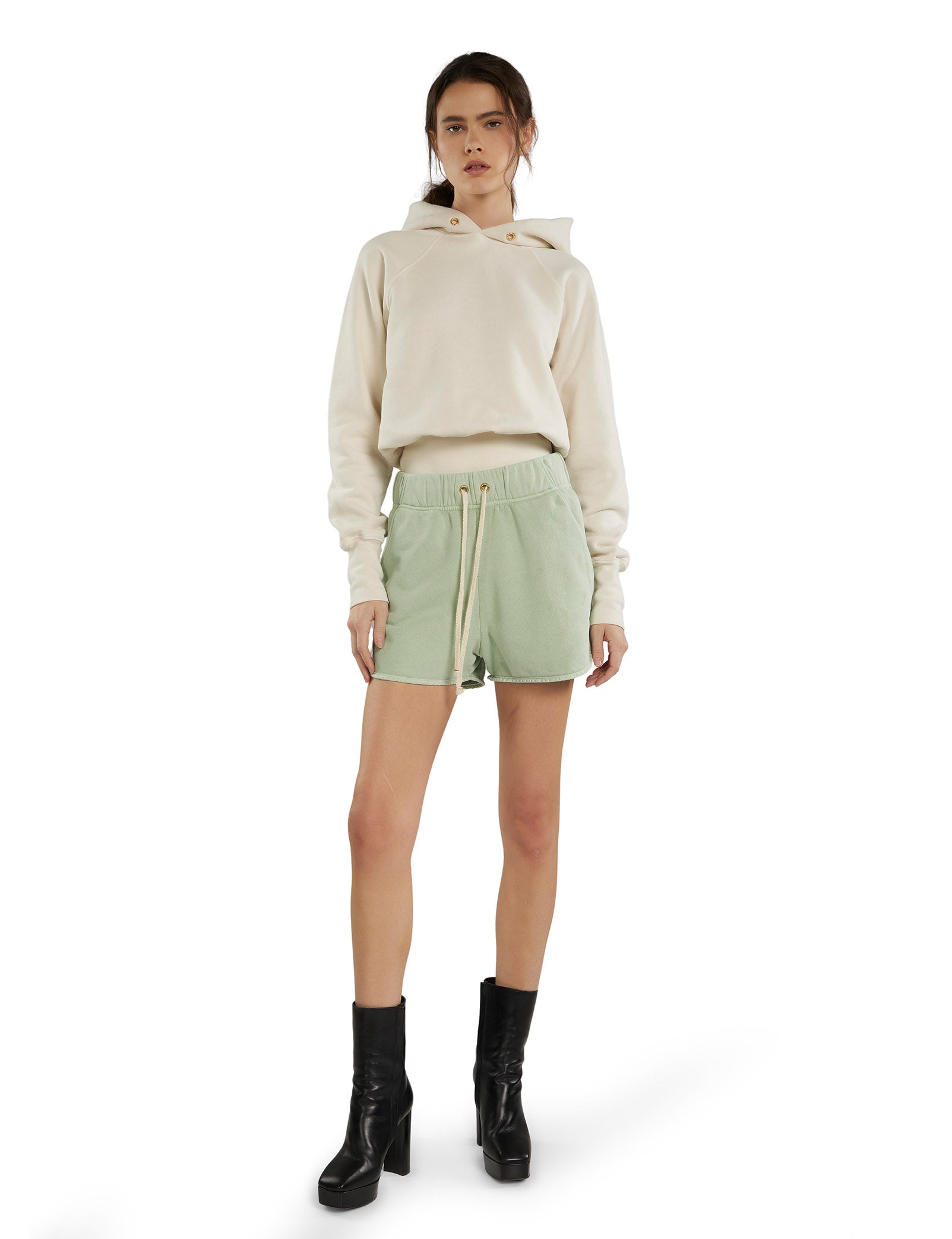 Serena Scallop Short