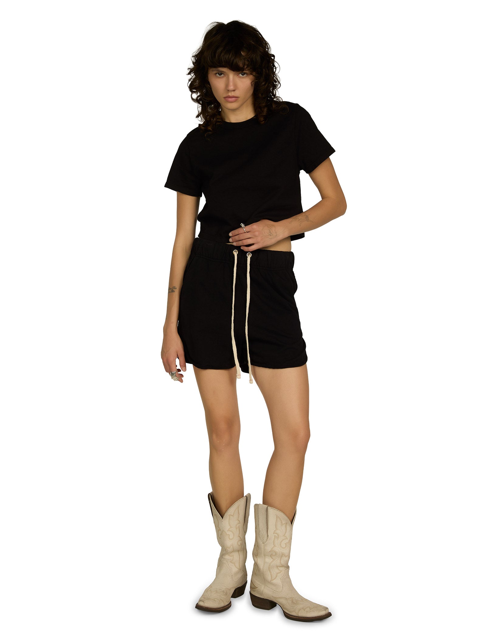 Serena Scallop Short