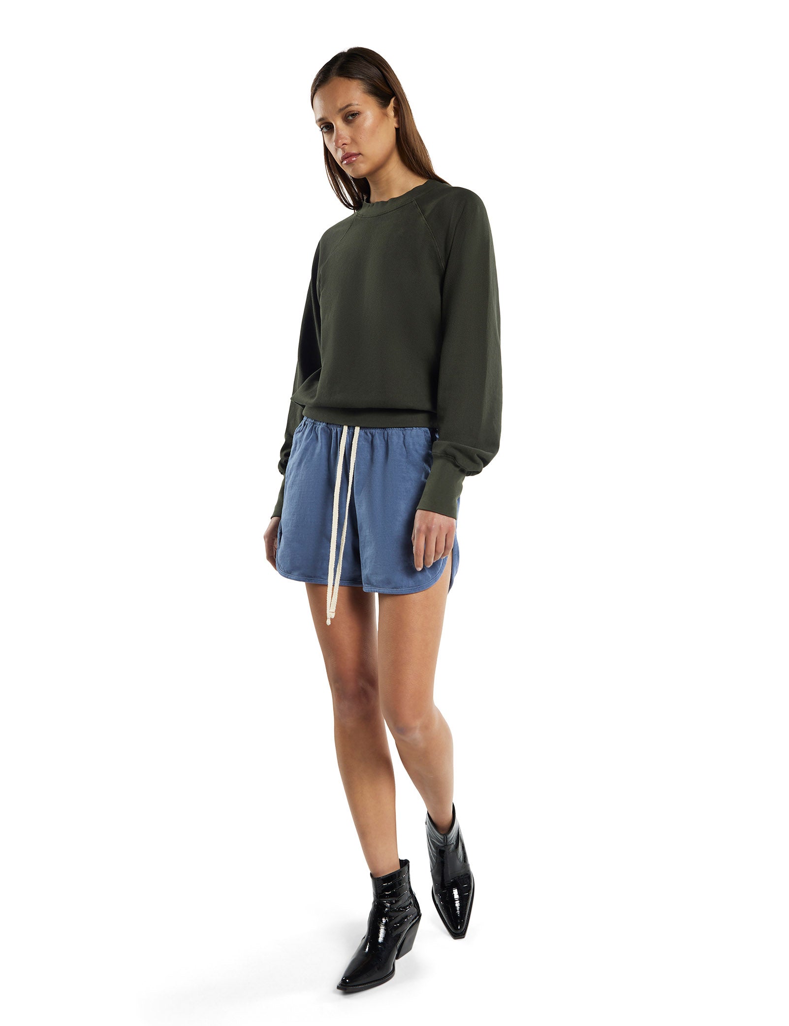 Linda Classic Raglan